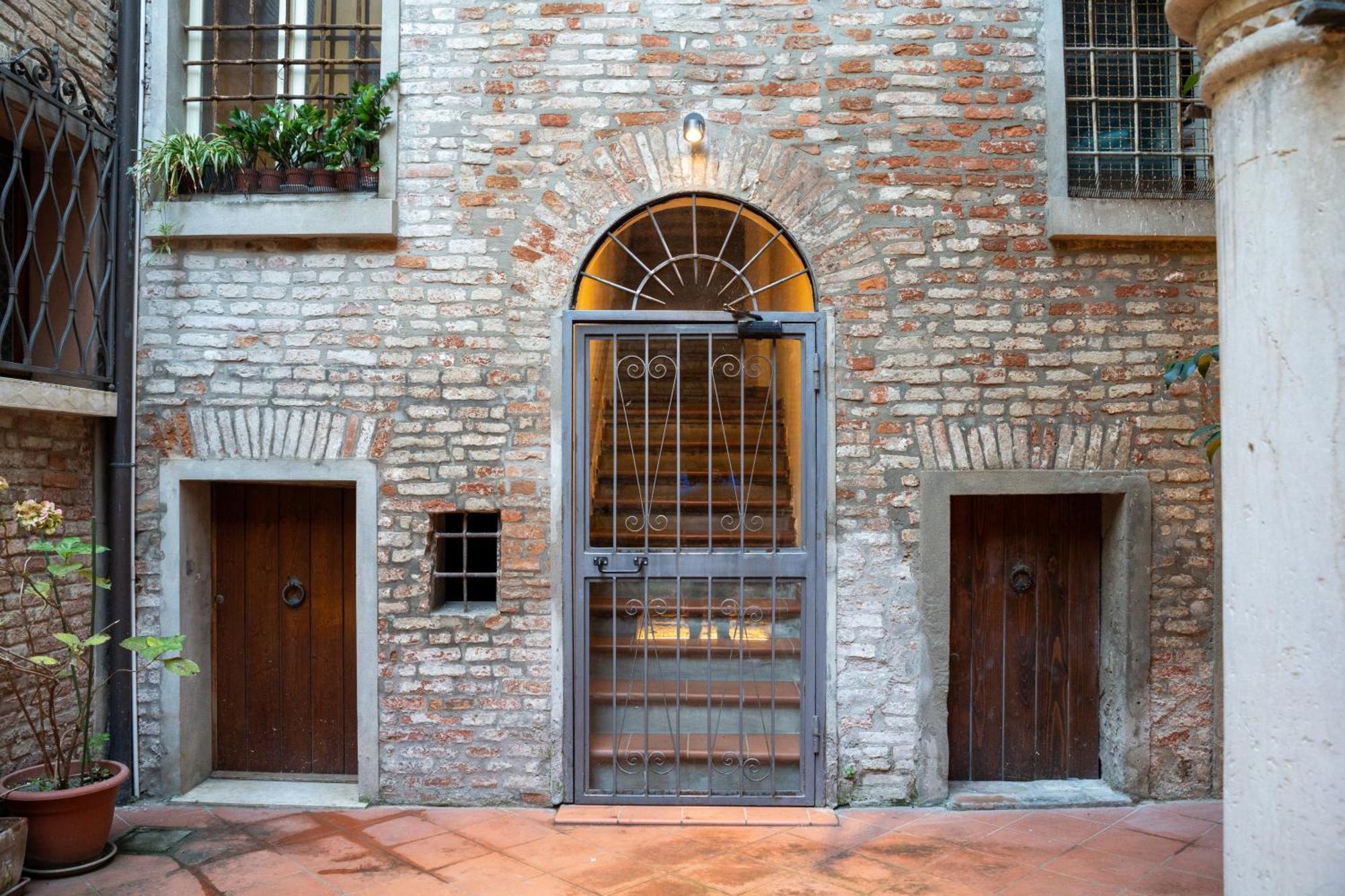 Mazzini101Apartment Ferrare Extérieur photo